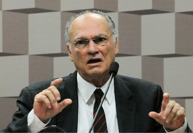Imagem da noticia Roberto Freire é destituído da presidência do Cidadania