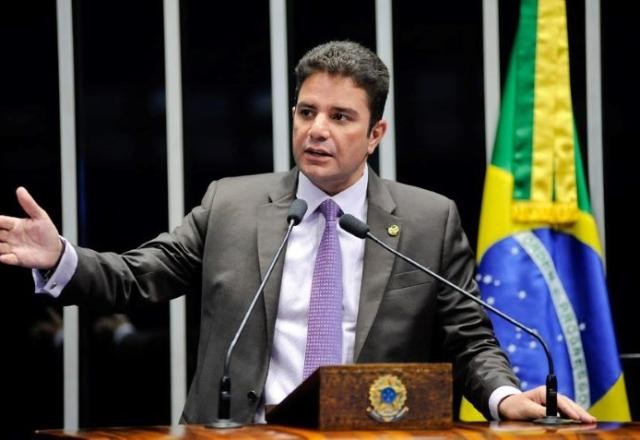 Imagem da noticia PGR pede afastamento de Gladson Cameli, governador do Acre, acusado de corrupção