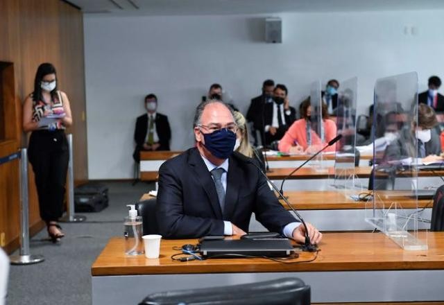 Imagem da noticia Entrega do relatório da PEC com voucher caminhoneiro é adiada para 3ª feira