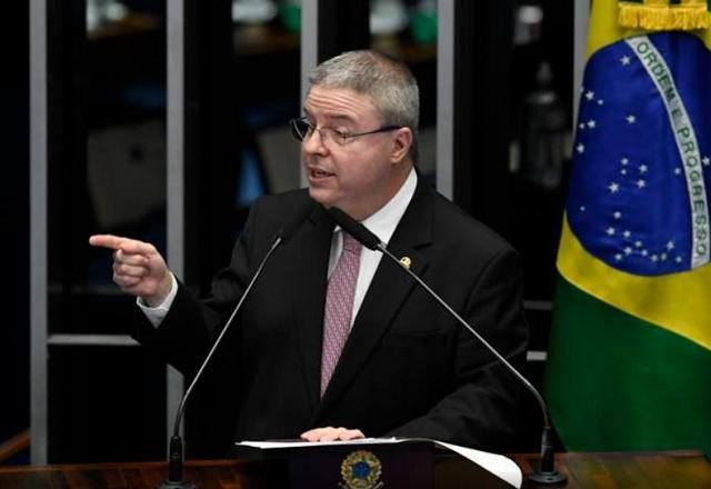 Imagem da noticia Quem é Antonio Anastasia, indicado ao Tribunal de Contas da União