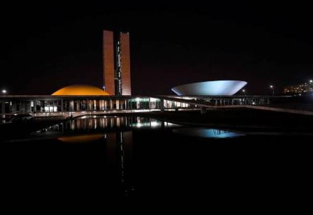 Imagem da noticia Parlamentares governistas cogitam ir ao STF para tentar barrar CPI do MEC