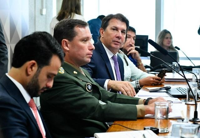 Imagem da noticia CPMI vai denunciar Mauro Cid ao Supremo por não responder perguntas