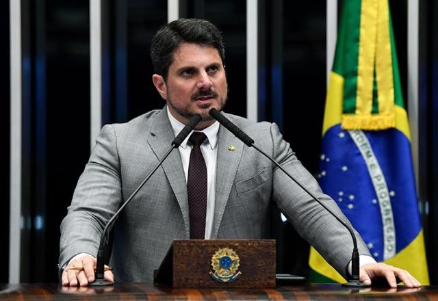 Imagem da noticia PF precisou de ajuda de chaveiro para abrir gabinete de Marcos Do Val