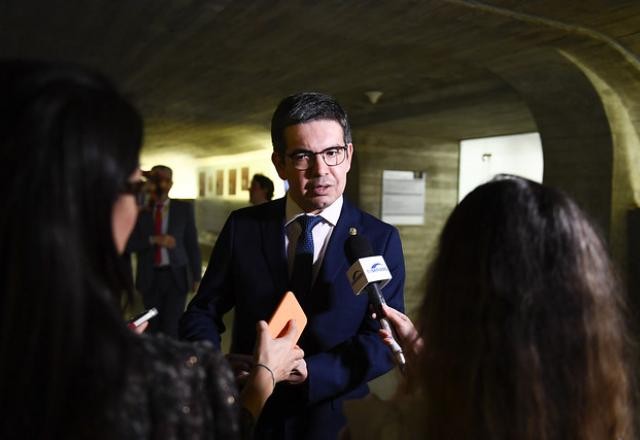 Imagem da noticia A pedido do governo, votação de regras ao Orçamento é adiada em comissão