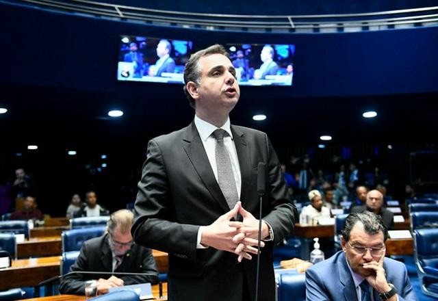 Imagem da noticia "Decisão do Parlamento é a única com legitimidade", fala Pacheco sobre porte de droga
