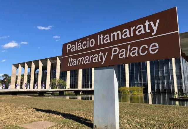 Imagem da noticia Itamaraty diz que não consegue resgatar brasileiros na Ucrânia
