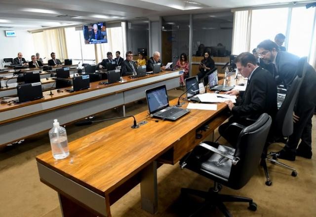 Imagem da noticia Senado vota dois projetos da pauta econômica do governo Lula nesta 3ª feira