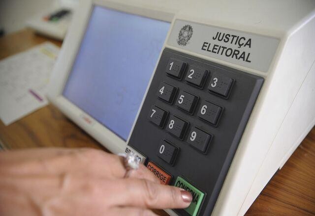 Agenda do Poder: TSE faz simulação com biometria para testar urnas