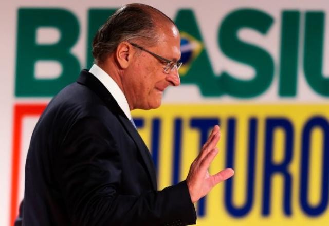Imagem da noticia Padrinhos de Alckmin na chapa com Lula se fortalecem na transição