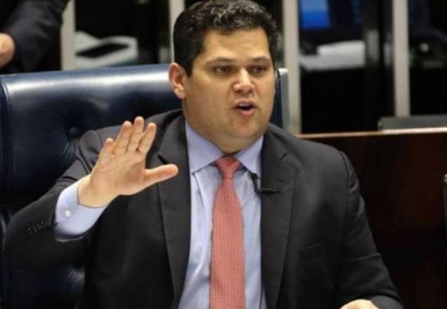 Imagem da noticia Alcolumbre não pode tentar reeleição, diz consultoria do Senado