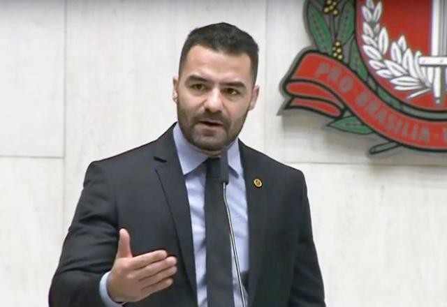 Imagem da noticia Podemos inicia processo para expulsão do deputado Arthur do Val