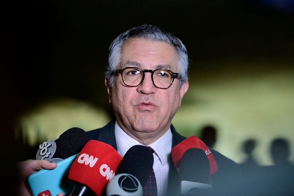 Imagem da noticia Padilha nega crise entre governo e Congresso e defende participação de ministros em negociações