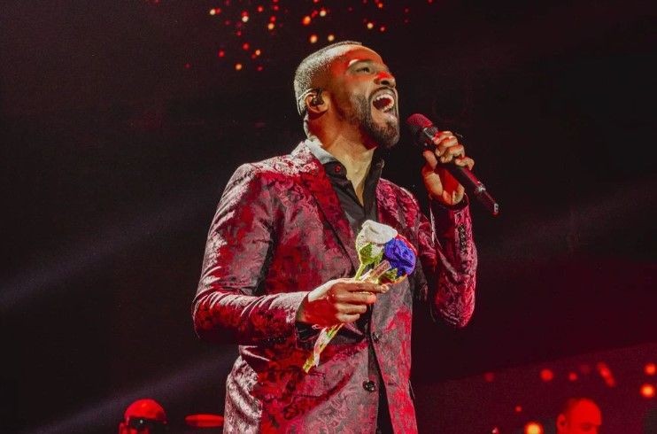Imagem da noticia Show de Alexandre Pires em cruzeiro é cancelado após pessoa cair no mar