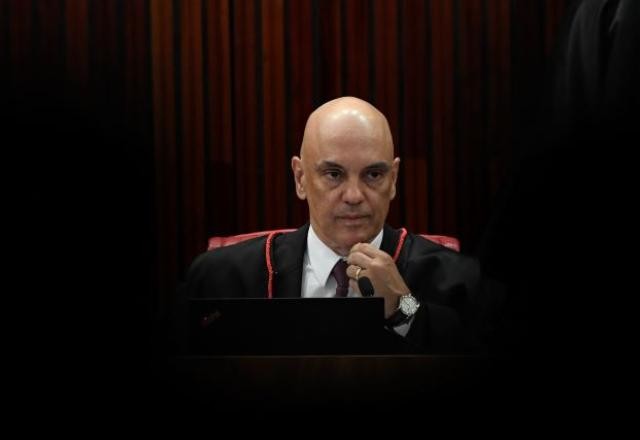 Imagem da noticia Presidente do TSE, Moraes se encontra com comandantes da PM