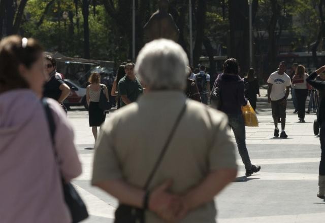 Imagem da noticia Número de universitários 40+ quase triplicou em dez anos no Brasil