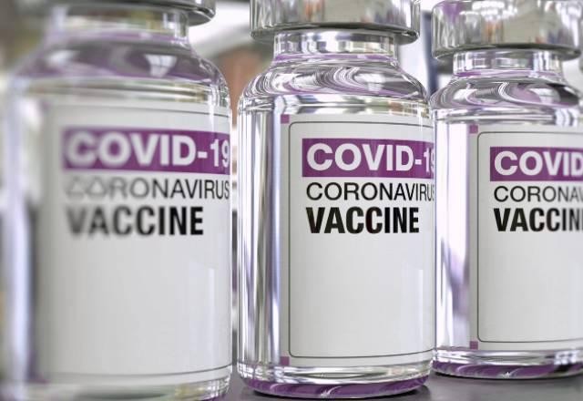 Fiocruz anuncia que vacina da Oxford chega em fevereiro ao Brasil
