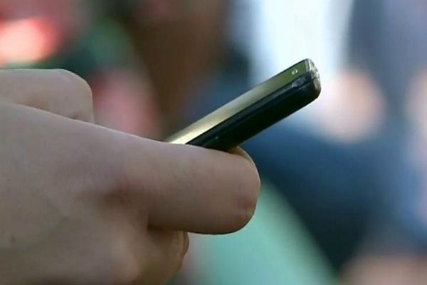 Anatel vai bloquear celulares irregulares no país