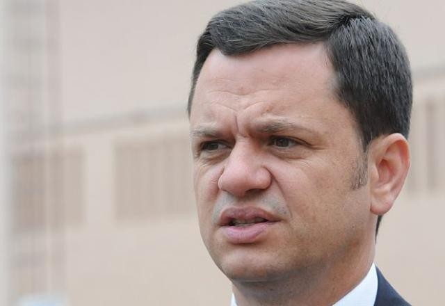 Imagem da noticia Moraes determina que PF ouça ministro da Justiça por participação em live