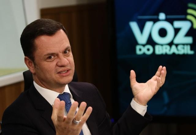 Imagem da noticia Moraes pede que PGR se manifeste sobre revogação de prisão de Torres