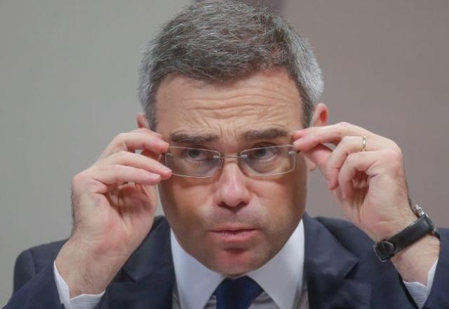 Imagem da noticia Pastor e doutor em Direito: quem é André Mendonça, o novo ministro do STF