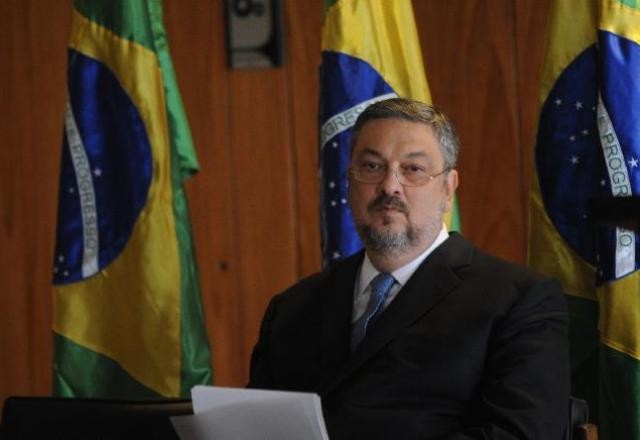 Imagem da noticia PT pede ao STF a criação de parâmetros para as delações premiadas