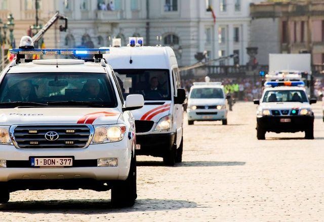 Imagem da noticia Polícia prende 8 suspeitos de planejar ataque terrorista na Bélgica