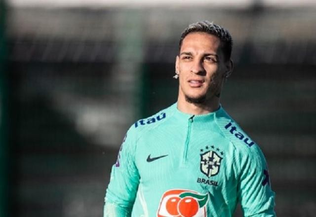 Imagem da noticia Influenciadora acusa jogador Antony de violência doméstica