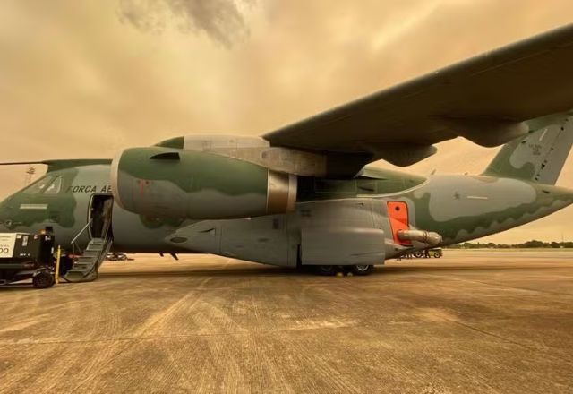 Incêndios no Pantanal: maior avião da América Latina começa a ser usado para combate às chamas