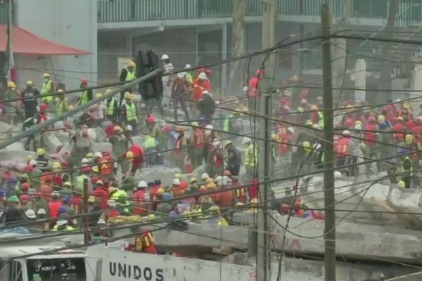 Imagem da noticia Após 72 horas da tragédia, buscas por sobreviventes continuam