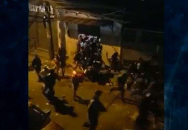 Imagem da noticia Após 7 meses, polícia começa a ouvir 31 PMs envolvidos nas mortes em baile funk de SP
