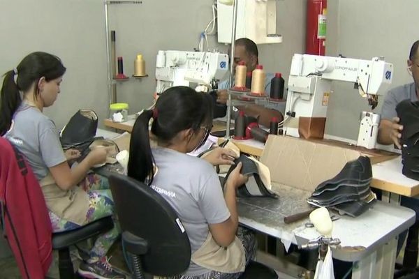 Imagem da noticia Aprovação do texto-base da reforma trabalhista divide opiniões