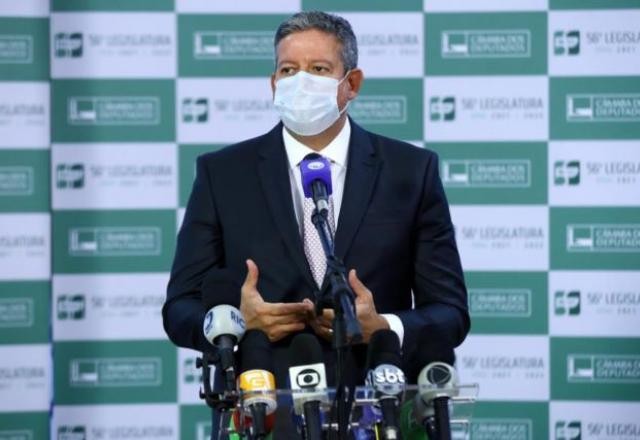 Imagem da noticia Lira confirma que Câmara analisará PEC do voto impresso nesta 3ª