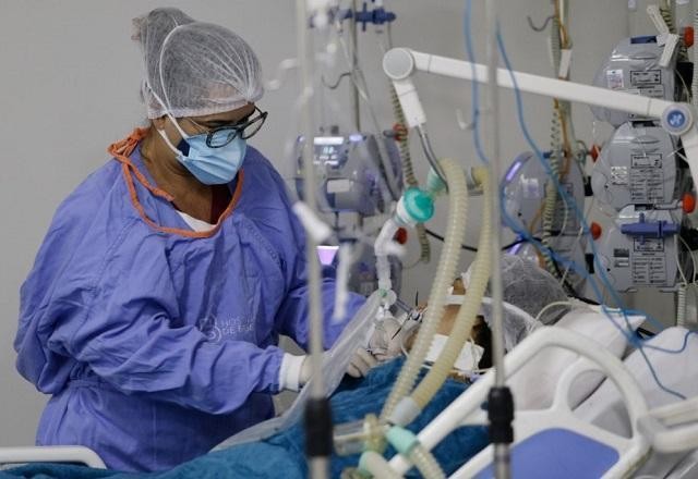 Imagem da noticia País registra mais de 4 mil novos casos de covid-19 em 24 horas