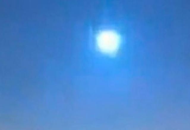 Imagem da noticia Asteroide entra na atmosfera da Terra e provoca clarão em países da Europa