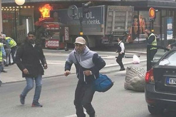 Ataque deixa ao menos quatro mortos e 15 feridos na Suécia