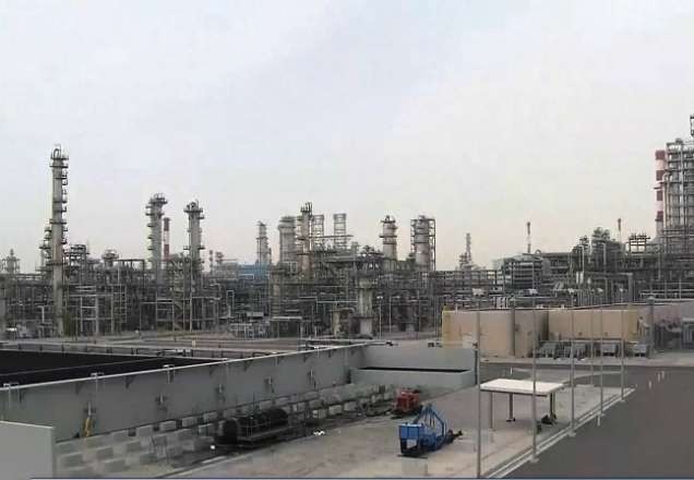 Imagem da noticia Ataques a refinarias de petróleo geram tensão no mercado financeiro