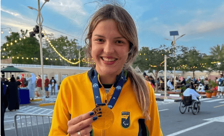 Imagem da noticia Quem é Giovanna Boscolo, ex-Chiquititas e atleta paralímpica 