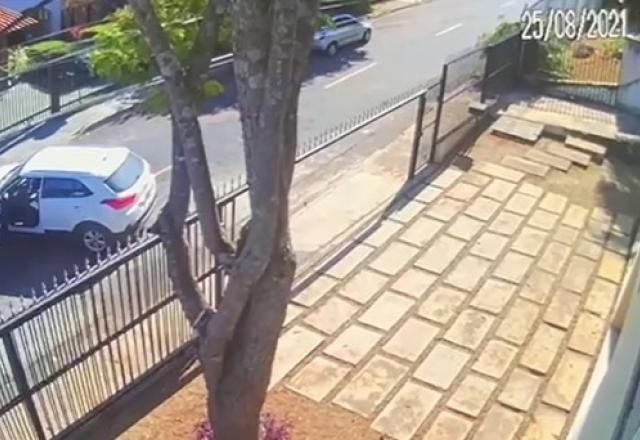 Imagem da noticia Homem atropela mulher após discussão de trânsito em Brasília
