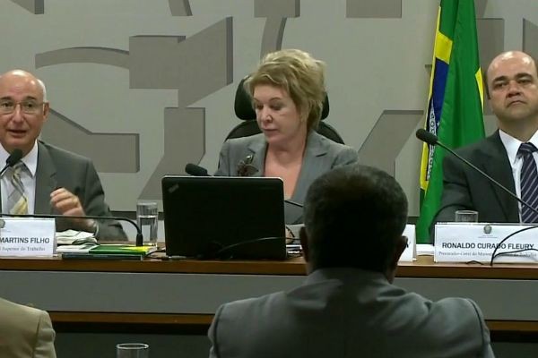 Imagem da noticia Audiência pública no Senado discute mudanças na reforma trabalhista