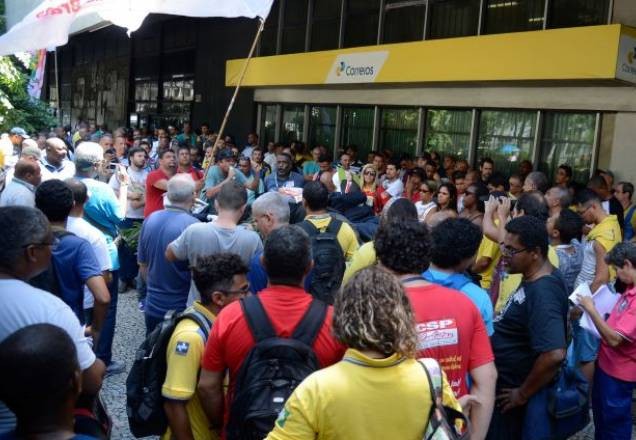 Imagem da noticia Audiência termina sem acordo e greve dos Correios continua