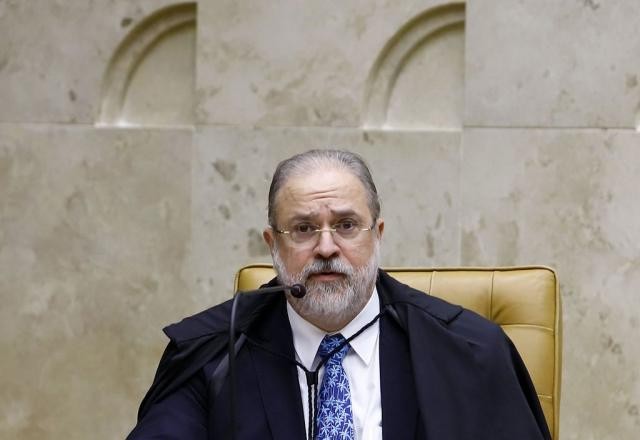Imagem da noticia Aras pede troca de relator no caso da liberação de cultos e missas