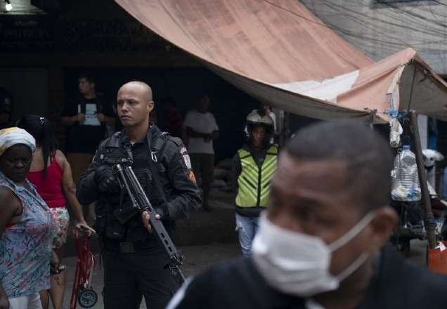 Avanço do novo coronavírus nas favelas do Rio preocupa autoridades