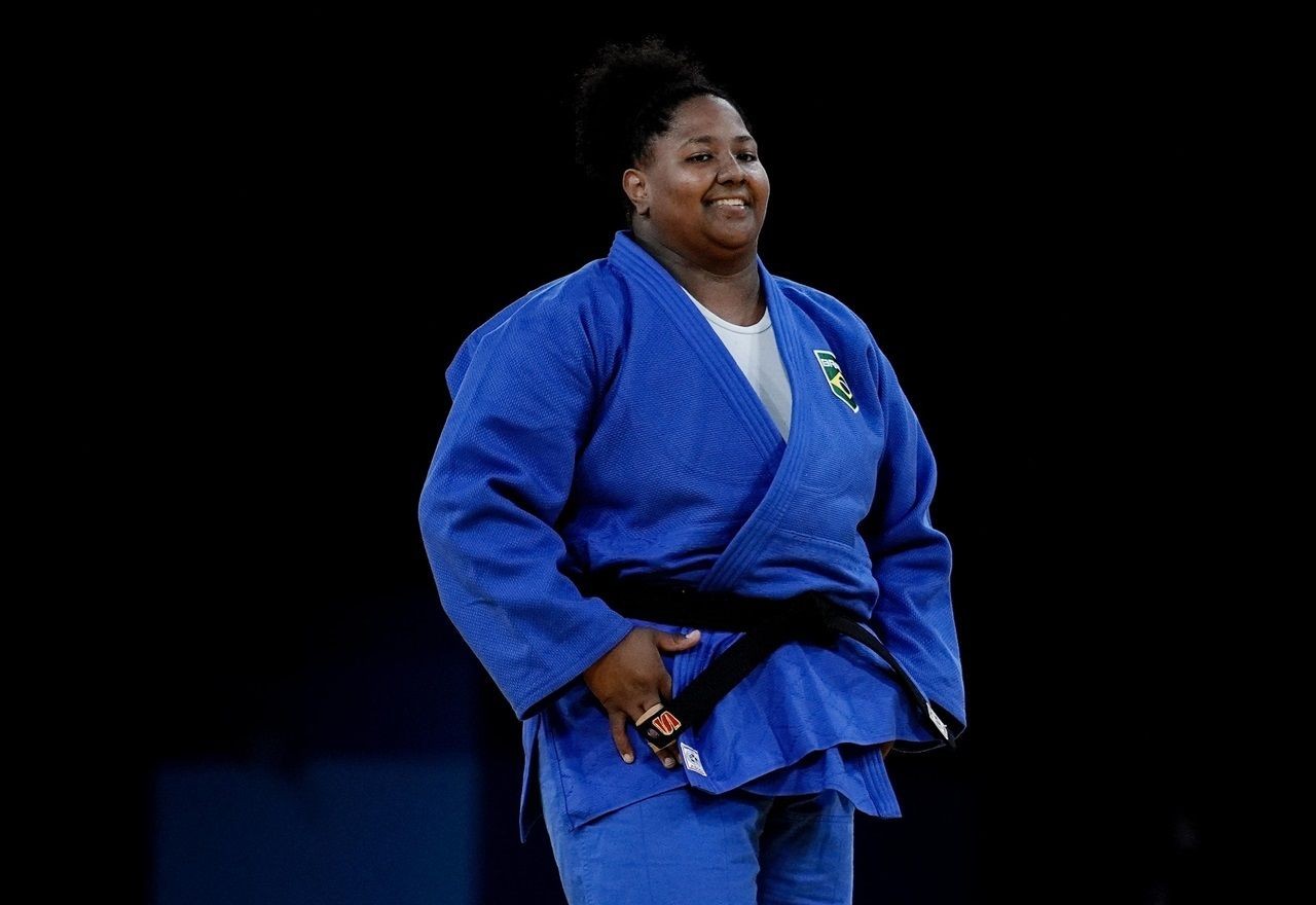 Imagem da noticia Bia Souza vence nº 1 do mundo e vai à final do judô feminino em Paris