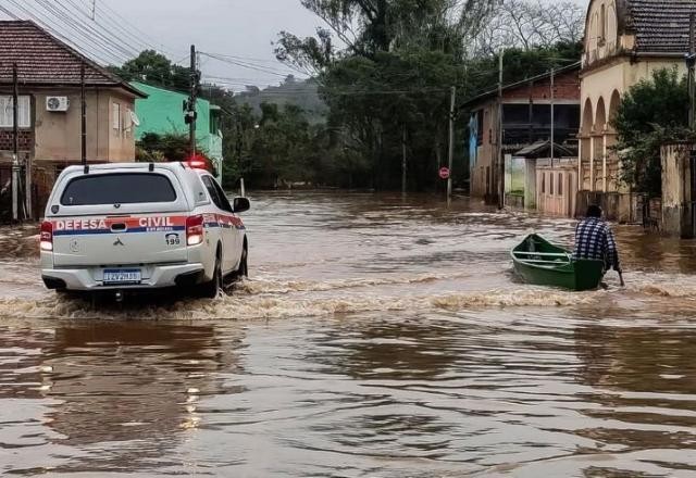 5ª feira com sinal de perigo para temporais no Sul e de calor pelo Brasil