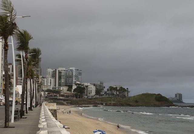 Frente fria chega ao Sudeste sem chuva, mas temperatura é baixa