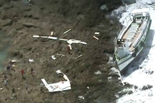 Imagem da noticia Bahia: Lancha vira e deixa 18 mortos