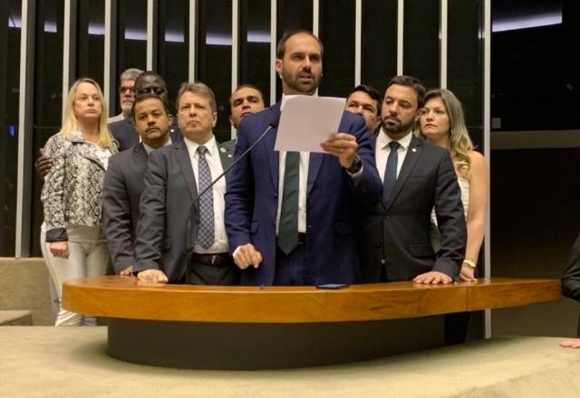 Imagem da noticia PSL integra oficialmente bloco de Arthur Lira na disputa da Câmara