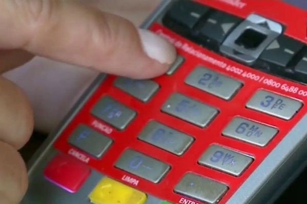 Imagem da noticia Banco Central vai reduzir custo para pagamentos no cartão de débito