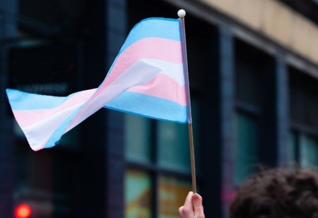 Imagem da noticia Decisão do STF determina que governo garanta atendimento de pessoas trans no SUS