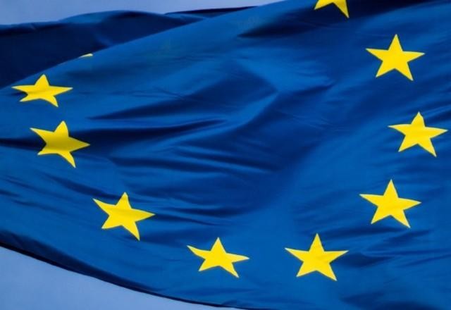 Imagem da noticia Presidente de Belarus ameaça interromper fornecimento de gás à UE